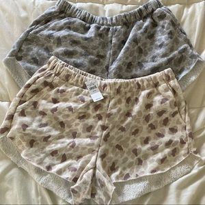 Bundle of 2 aerie fleece shorts XS NWT